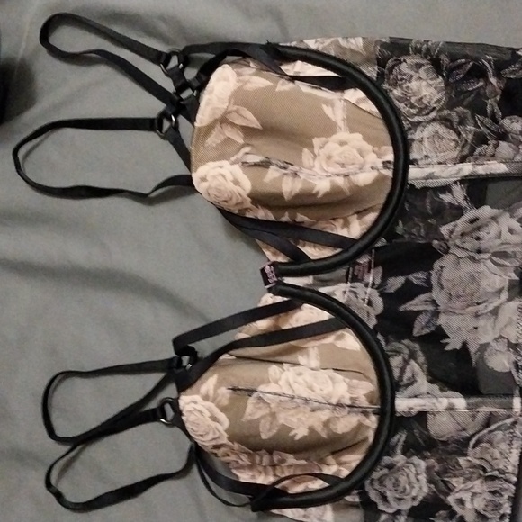 Viictoria's Secret corset - Picture 4 of 14